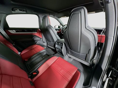 New 2026 Porsche Cayenne S image 30