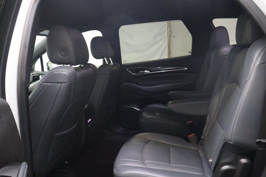 Used 2022 Buick Enclave Premium AWD/4WD image 16