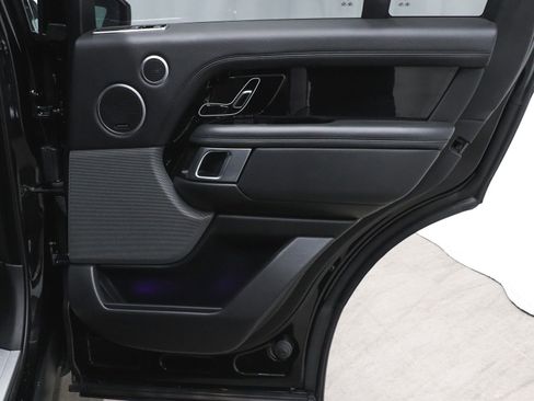 Used 2022 Land Rover Range Rover P525 Westminster Edition image 18