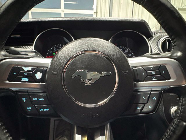 Used 2018 Ford Mustang Coupe w/ Black Accent Pkg RWD image 14