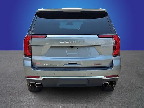 Used 2025 GMC Yukon XL Denali AWD/4WD image 5