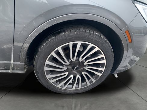 Used 2022 Lincoln Corsair Reserve w/ Equipment Group 201A image 8