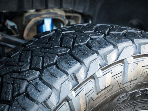 Used 2024 Chevrolet Silverado 2500 ZR2 w/ Technology Package image 11