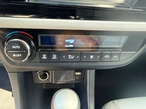 Used 2016 Toyota Corolla LE FWD image 23