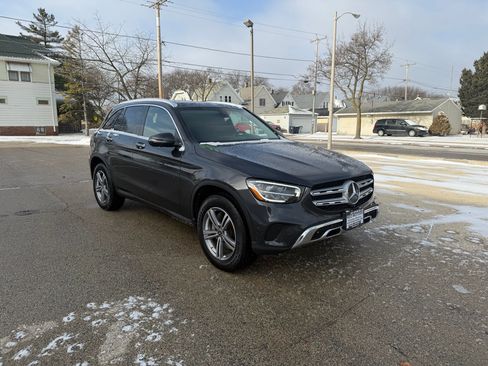 Used 2021 Mercedes-Benz GLC 300 4MATIC image 1