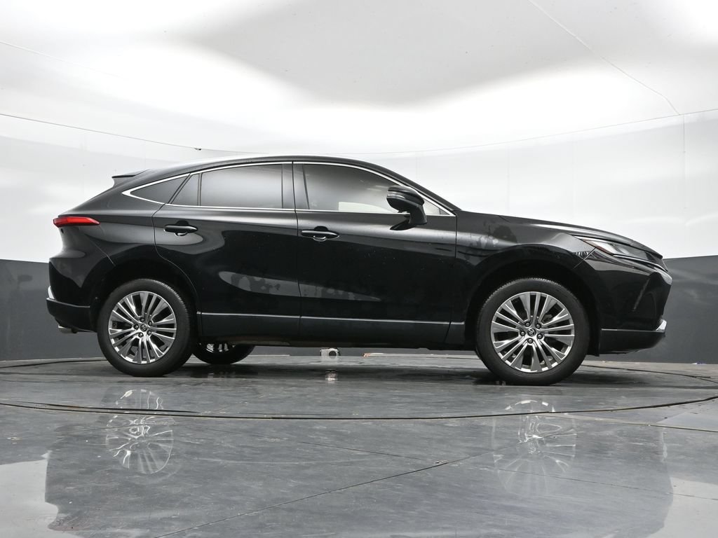 Used 2024 Toyota Venza XLE AWD/4WD image 41