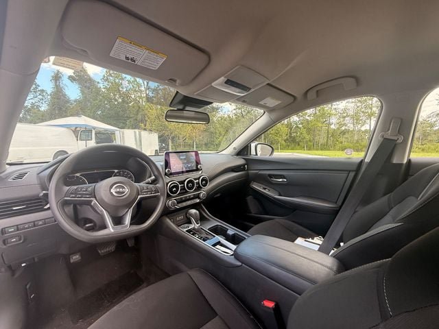 Used 2025 Nissan Sentra SV FWD image 13