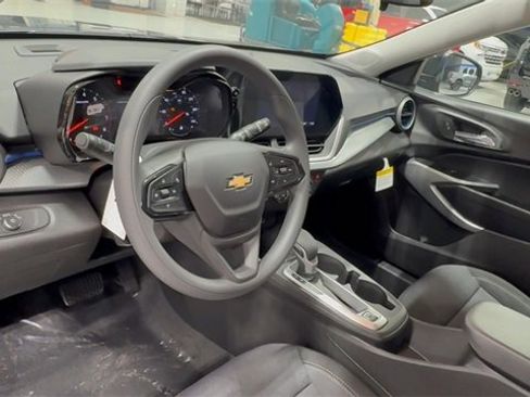 New 2026 Chevrolet Trax LS image 10