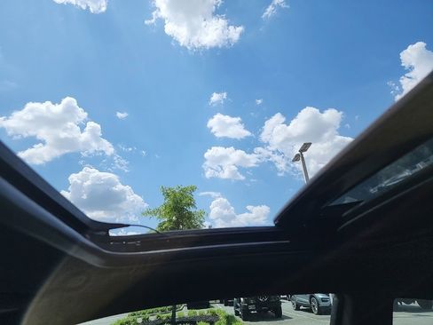 Used 2020 Chevrolet Camaro LT w/ RS Package image 9