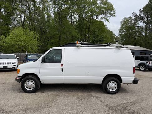 Used 2007 Ford E-250 and Econoline 250 RWD image 4