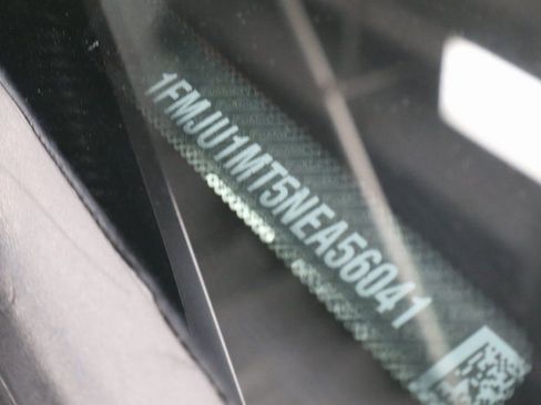 Certified 2022 Ford Expedition Platinum image 36