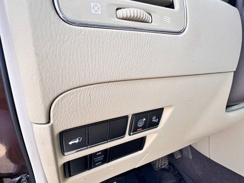 Used 2017 INFINITI QX80 4WD w/ Deluxe Technology Package image 22