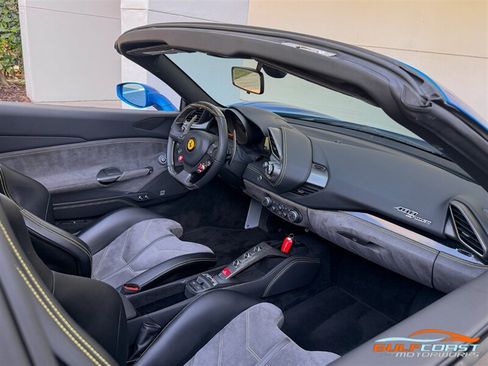 Used 2019 Ferrari 488 Spider RWD image 25