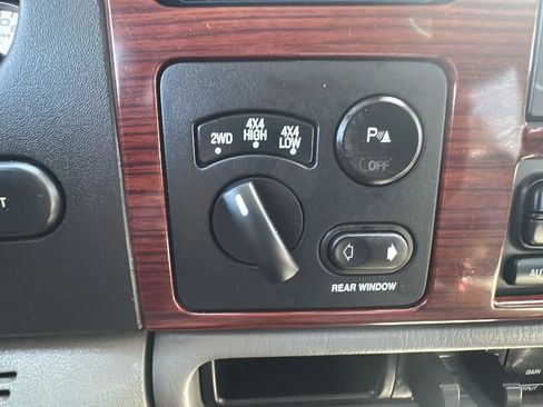 Used 2005 Ford F350 Lariat AWD/4WD image 16