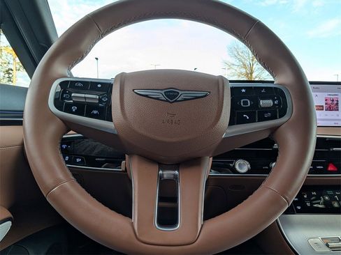 Used 2026 Genesis GV70 2.5T Advanced image 21
