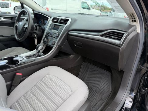 Used 2016 Ford Fusion S FWD image 20