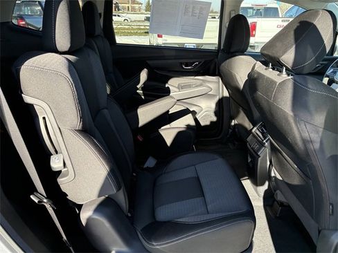Used 2024 Subaru Ascent Premium w/ Convenience Package image 16