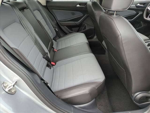 Used 2025 Volkswagen Jetta SE FWD image 19