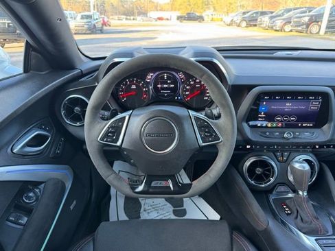 Used 2019 Chevrolet Camaro ZL1 image 15