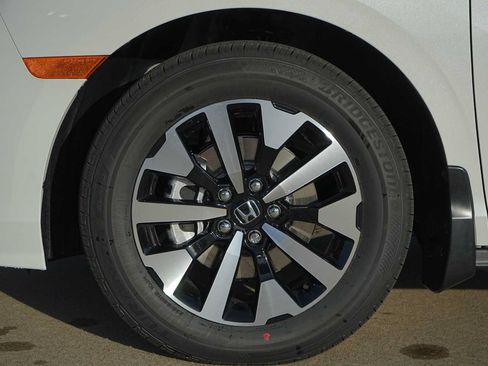 Used 2026 Honda Odyssey EX-L image 7