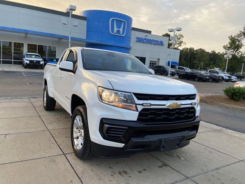 Used 2022 Chevrolet Colorado LT w/ Fleet Safety Package RWD image 2