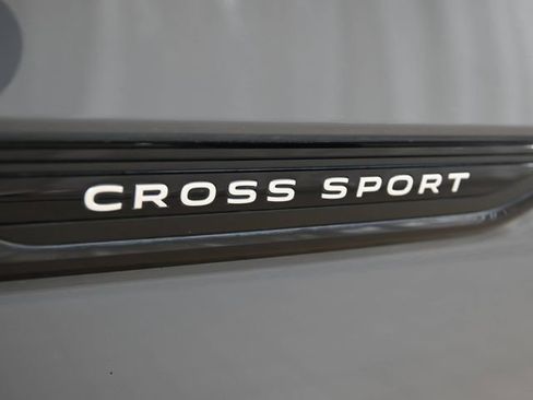 Used 2023 Volkswagen Atlas Cross Sport SEL R-Line AWD/4WD image 20