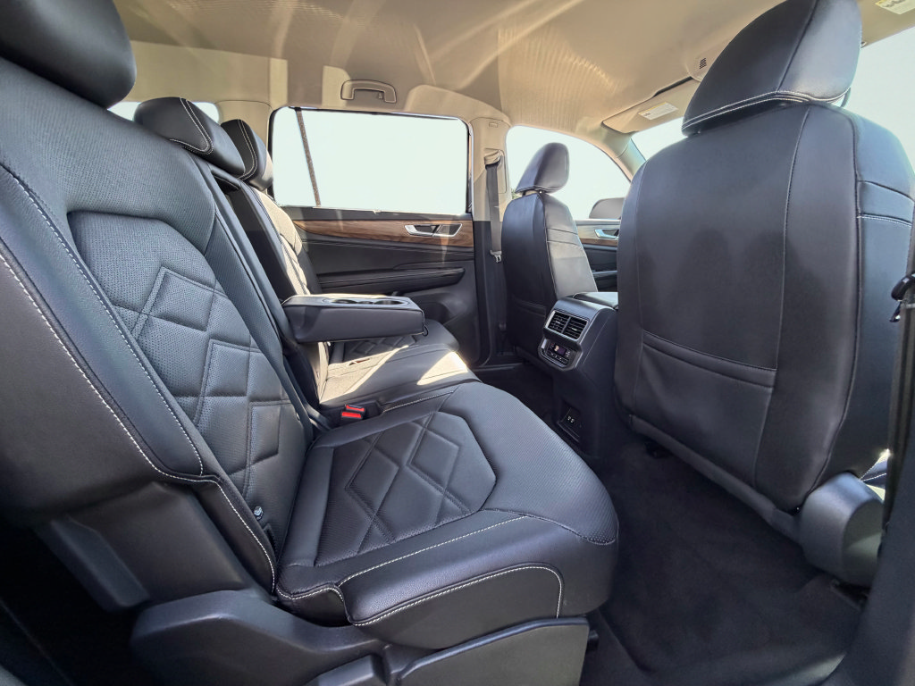 Used 2026 Volkswagen Atlas SE AWD/4WD image 39