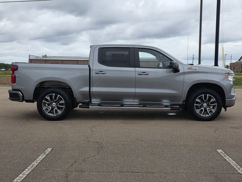 Certified 2024 Chevrolet Silverado 1500 RST w/ Z71 Off-Road Package AWD/4WD image 4