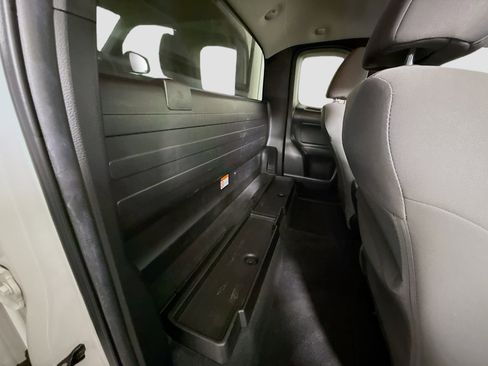 Used 2022 Toyota Tacoma SR image 26