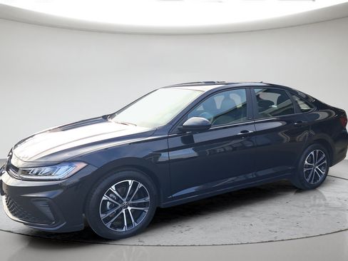 Used 2026 Volkswagen Jetta Sport FWD image 7