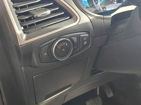 Used 2022 Ford Edge SEL w/ Convenience Package image 14