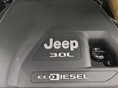 Used 2021 Jeep Wrangler Unlimited Rubicon AWD/4WD image 8