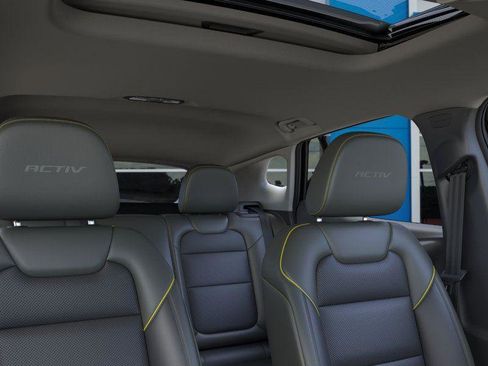 New 2026 Chevrolet Trax ACTIV w/ Sunroof Package FWD image 24