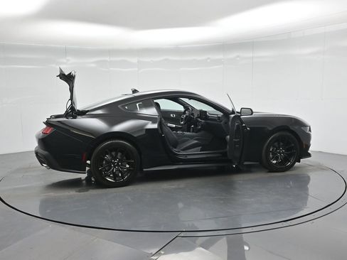 New 2026 Ford Mustang Coupe image 4