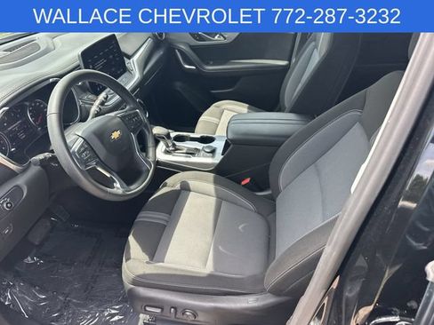 Used 2025 Chevrolet Blazer LT FWD image 13