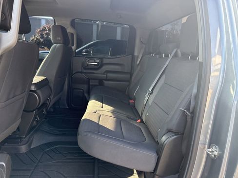 Used 2020 Chevrolet Silverado 1500 LT image 38