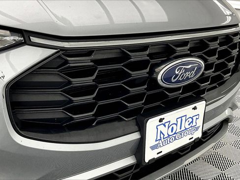 Used 2023 Ford Escape ST-Line w/ Tech Pack #1 image 28