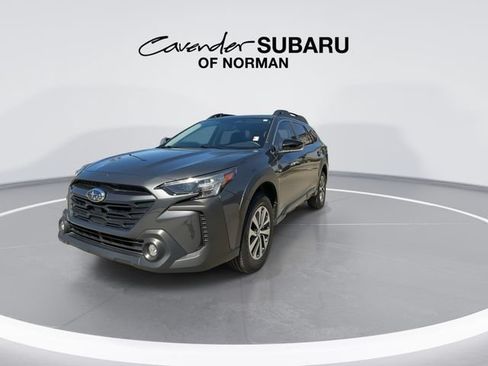 Used 2024 Subaru Outback Premium AWD/4WD image 4