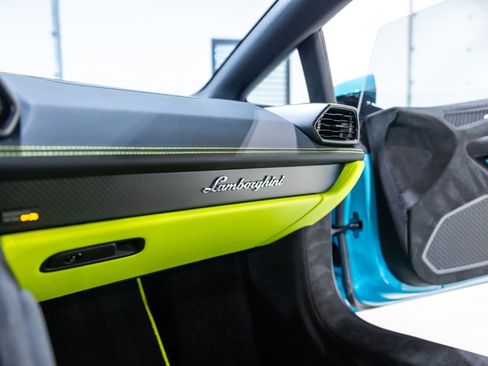 Used 2024 Lamborghini Huracan Tecnica RWD image 48