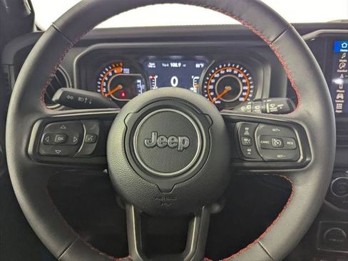 Certified 2024 Jeep Wrangler Unlimited Rubicon AWD/4WD image 16