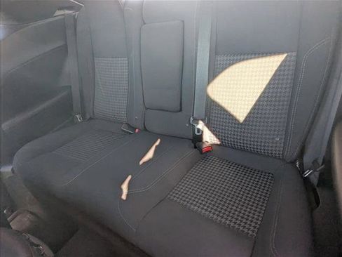 Used 2019 Dodge Challenger SXT image 15