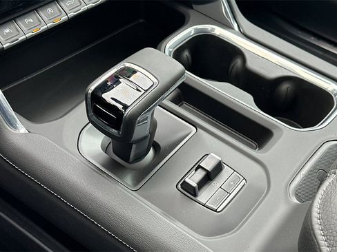 Used 2025 GMC Sierra 1500 Denali image 19