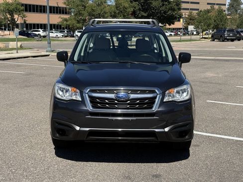Used 2018 Subaru Forester 2.5i AWD/4WD image 3