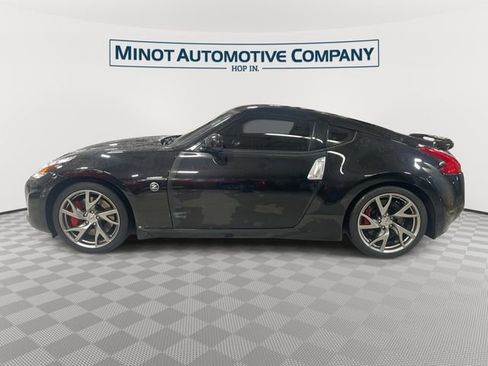 Used 2015 Nissan 370Z w/ Sport Package image 5