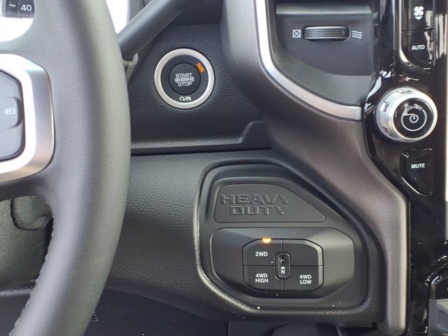 New 2026 RAM 3500 Big Horn AWD/4WD image 9