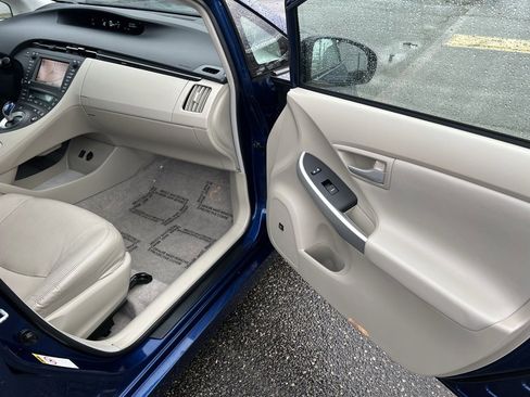 Used 2010 Toyota Prius Five image 15