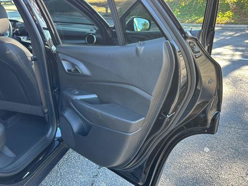 New 2026 Chevrolet Trax LT w/ Driver Confidence Package image 13