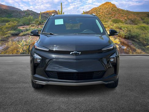 Used 2023 Chevrolet Bolt EUV LT w/ Driver Confidence Package image 5