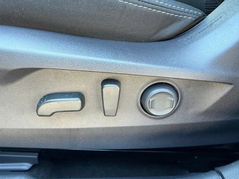 Used 2025 Subaru Outback Premium w/ Popular Package #1A AWD/4WD image 24