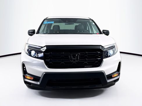 Certified 2025 Honda Ridgeline Sport image 3